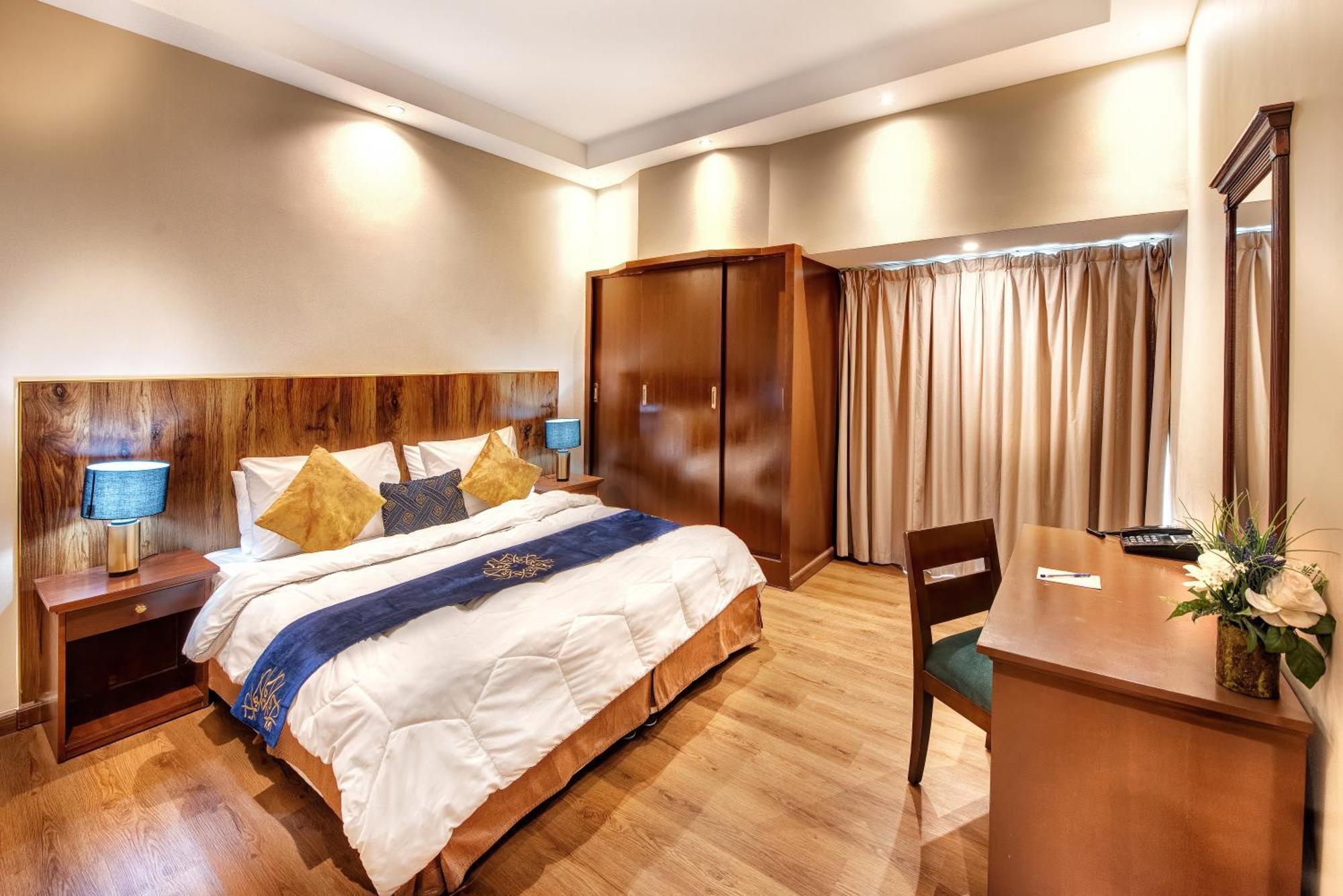 Al Bustan Flats Hotell Sharjah Exteriör bild