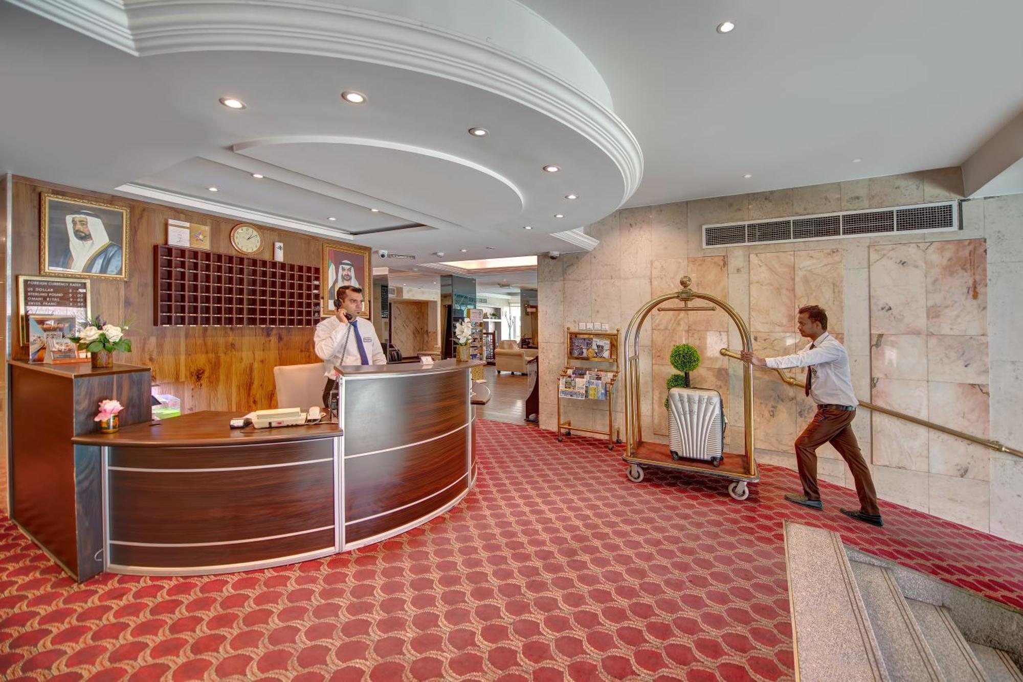 Al Bustan Flats Hotell Sharjah Exteriör bild
