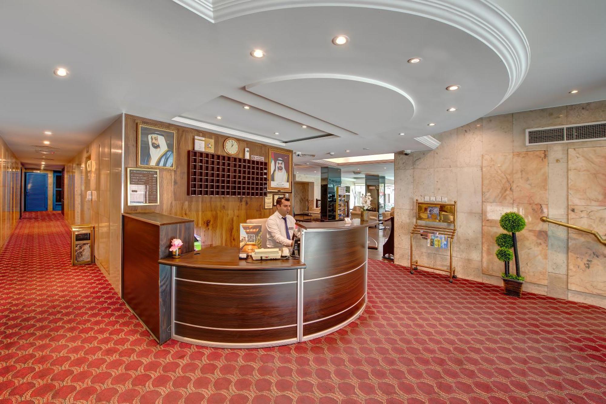 Al Bustan Flats Hotell Sharjah Exteriör bild