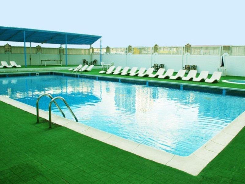 Al Bustan Flats Hotell Sharjah Exteriör bild