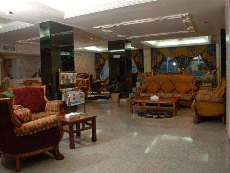 Al Bustan Flats Hotell Sharjah Exteriör bild